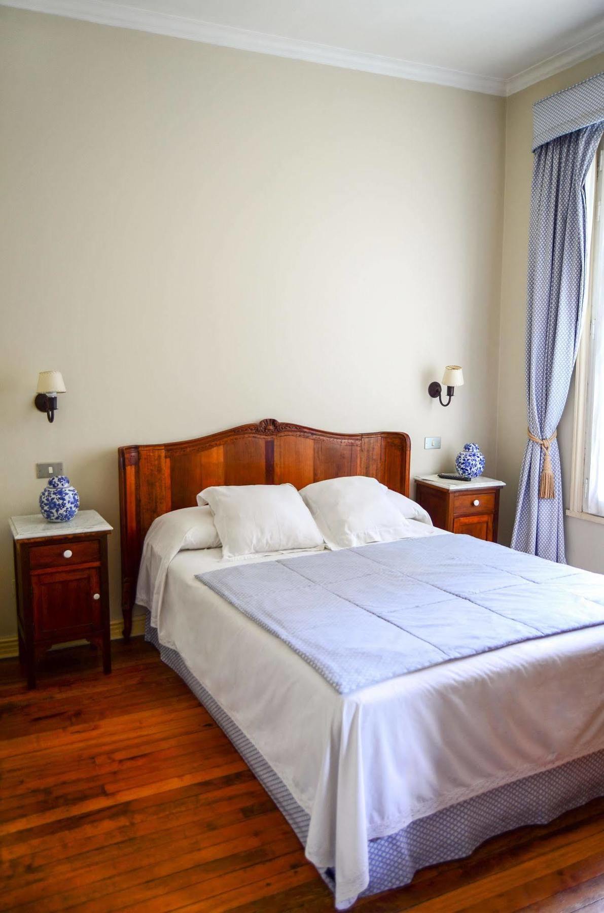 Vilafranca Petit Hotel Santiago Buitenkant foto